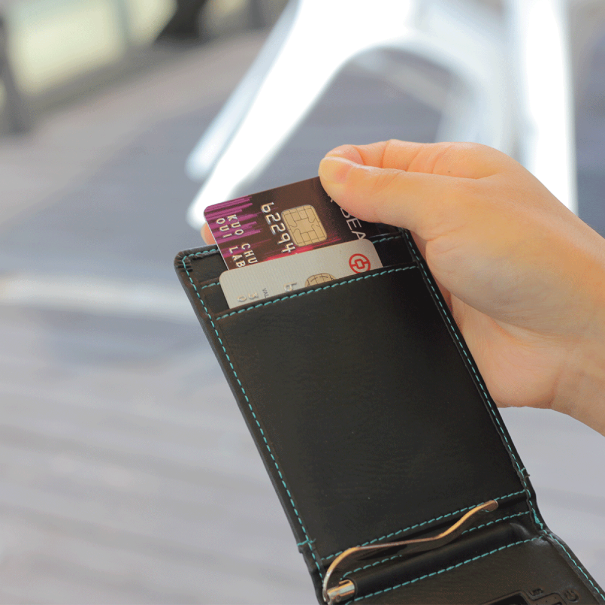 Moovy Powerbank Πορτοφόλι 4000mAh Type C Lightning Micro USB Μαύρο MBATWAL - Image 4
