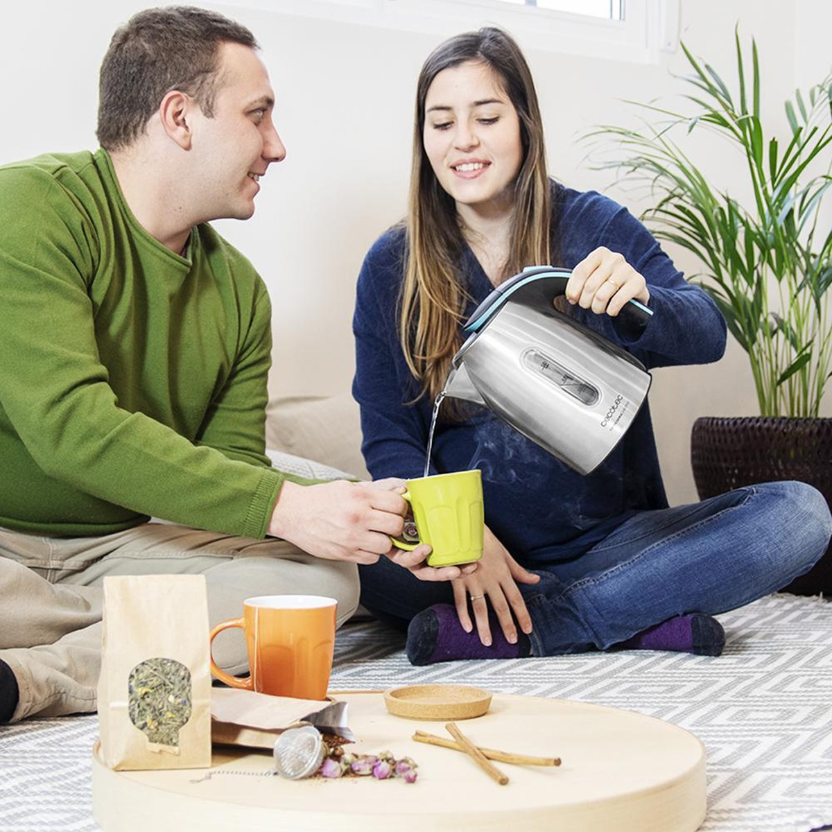 Cecotec ThermoSense 220 Steel 01513 Ηλεκτρικός Βραστήρας Ασημί - Image 3