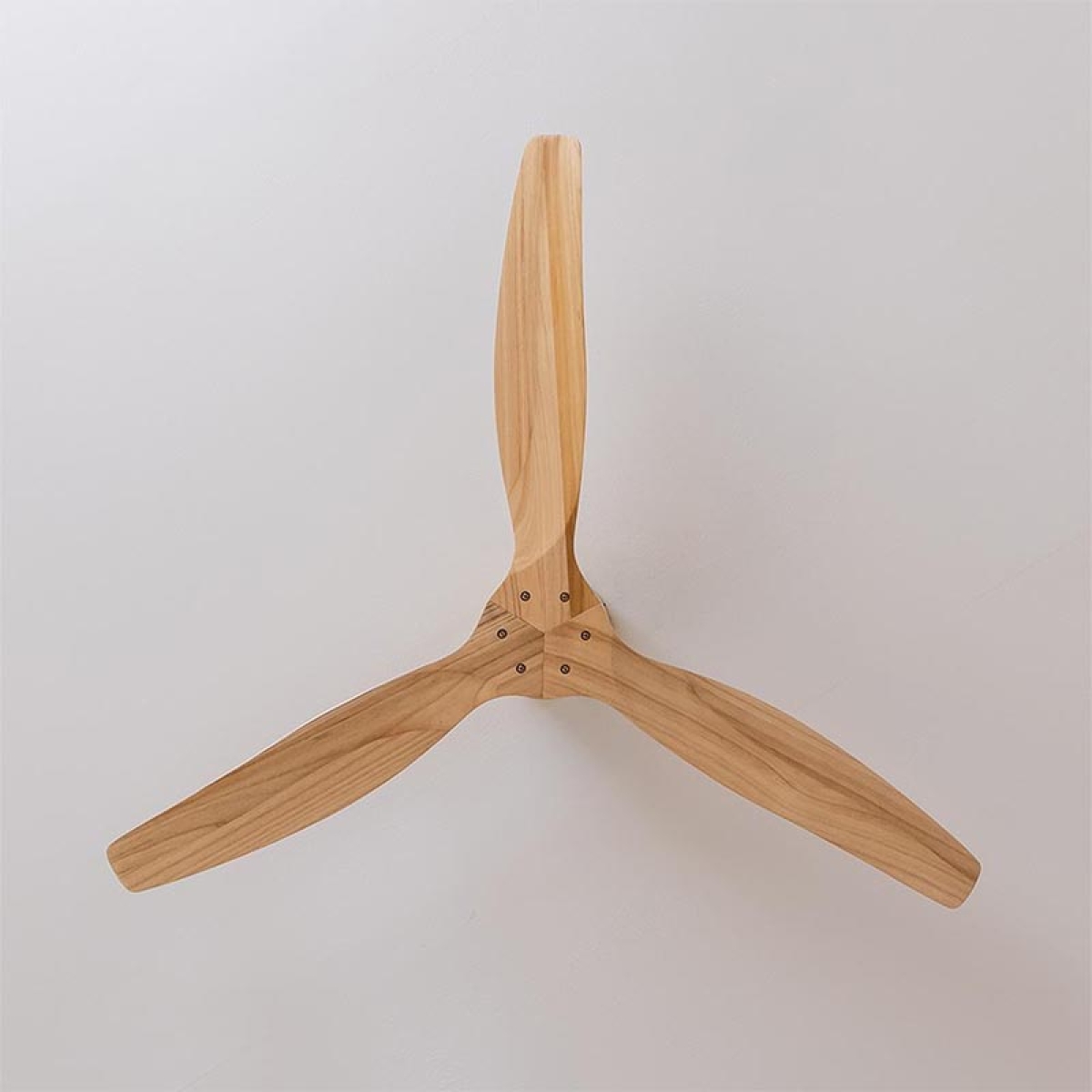 Cecotec EnergySilence Aero 5500 Aqua GoldLightWood Connected 08521 Ανεμιστήρας Οροφής με Φωτισμό Χρυσό/Καφέ - Image 3