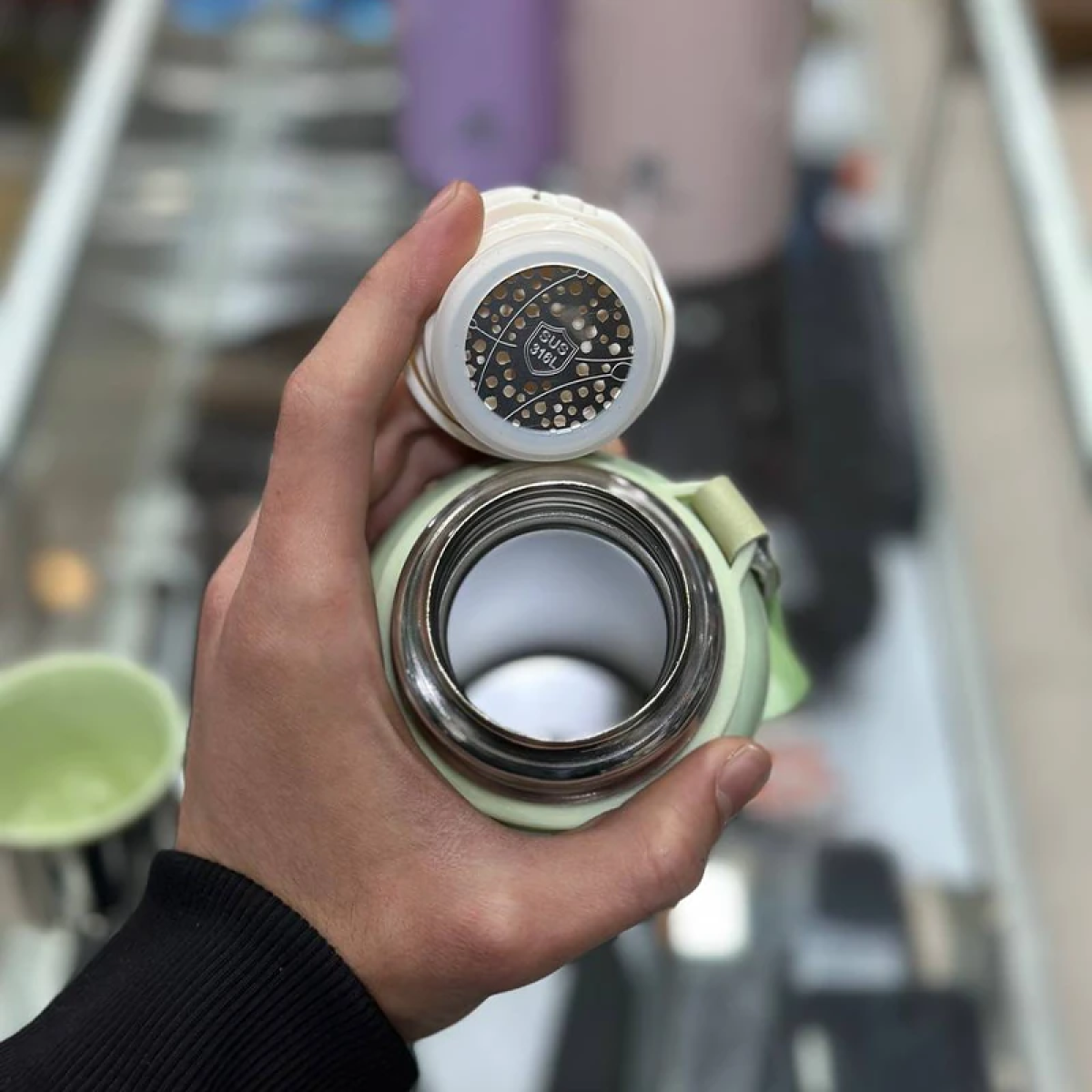 Παγούρι Θερμός Ανοξείδωτο 800ml Με Λουράκι QE-8107 - Image 2