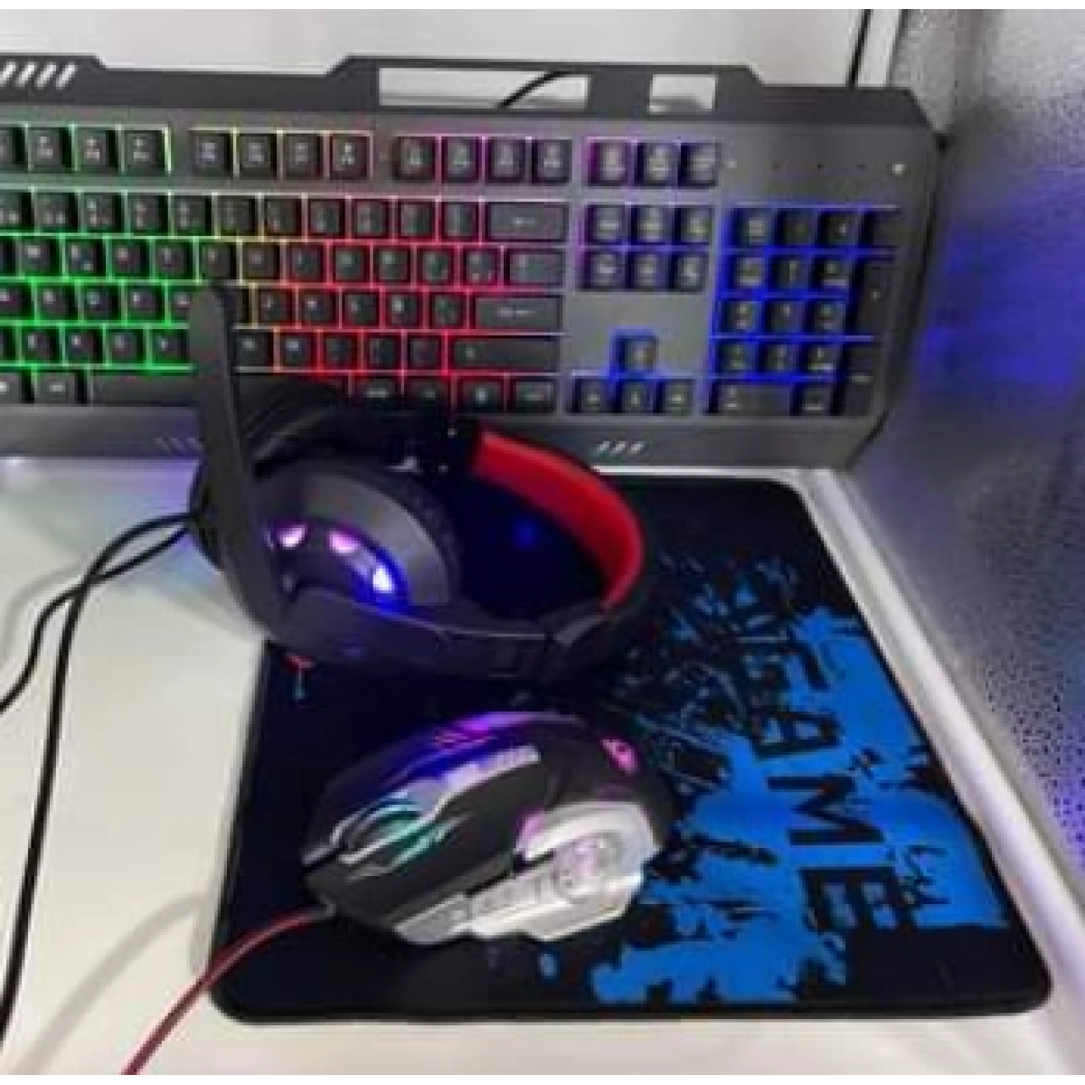 Gaming Σετ 4 Σε 1 Πληκτρολόγιο Ποντίκι Ακουστικά Και Mouse Pad RGB JX-K9000 - Image 2