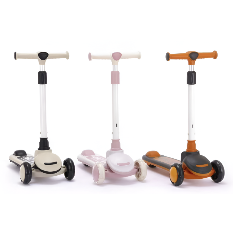 Αναδιπλούμενο Παιδικό Πατίνι Τρίτροχο Με Ρυθμιζόμενο Τιμόνι Και Φωτιζόμενους Τροχούς
