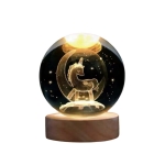 Κρυστάλλινη μπάλα φωτιστικό με 3D σχέδιο και ξύλινη βάση 8cm Μονόκερος CL-039