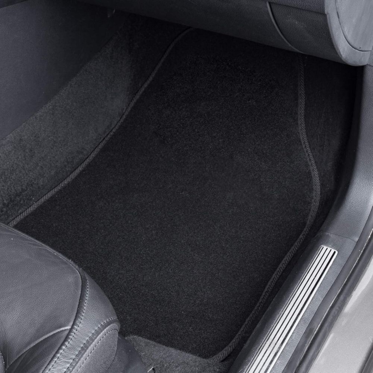 Μοκέτες Πατάκια Αυτοκινήτου Σετ 4 Τεμάχια σε Κόκκινο Χρώμα