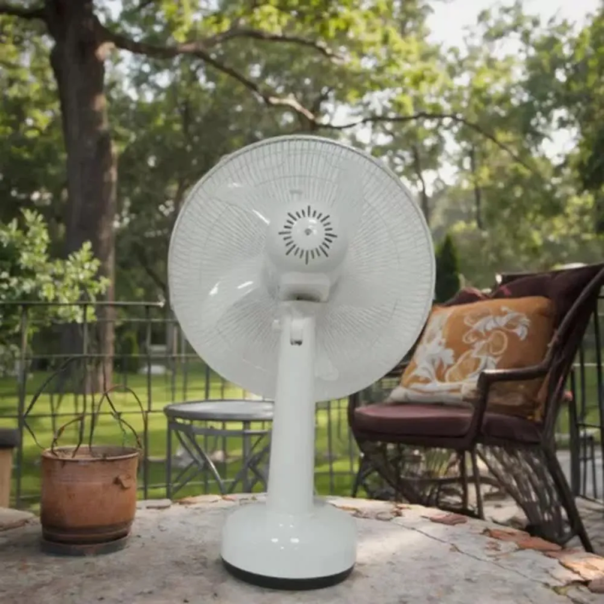 Επιτραπέζιος Ανεμιστήρας 12'' Με Φωτισμό LED & Ηλιακή Φόρτιση Yobolife LM-812 - Image 3