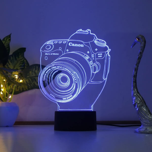Επιτραπέζιο Φωτιστικό LED 3D Illusion Με 7 Χρώματα - Φωτογραφική Μηχανή