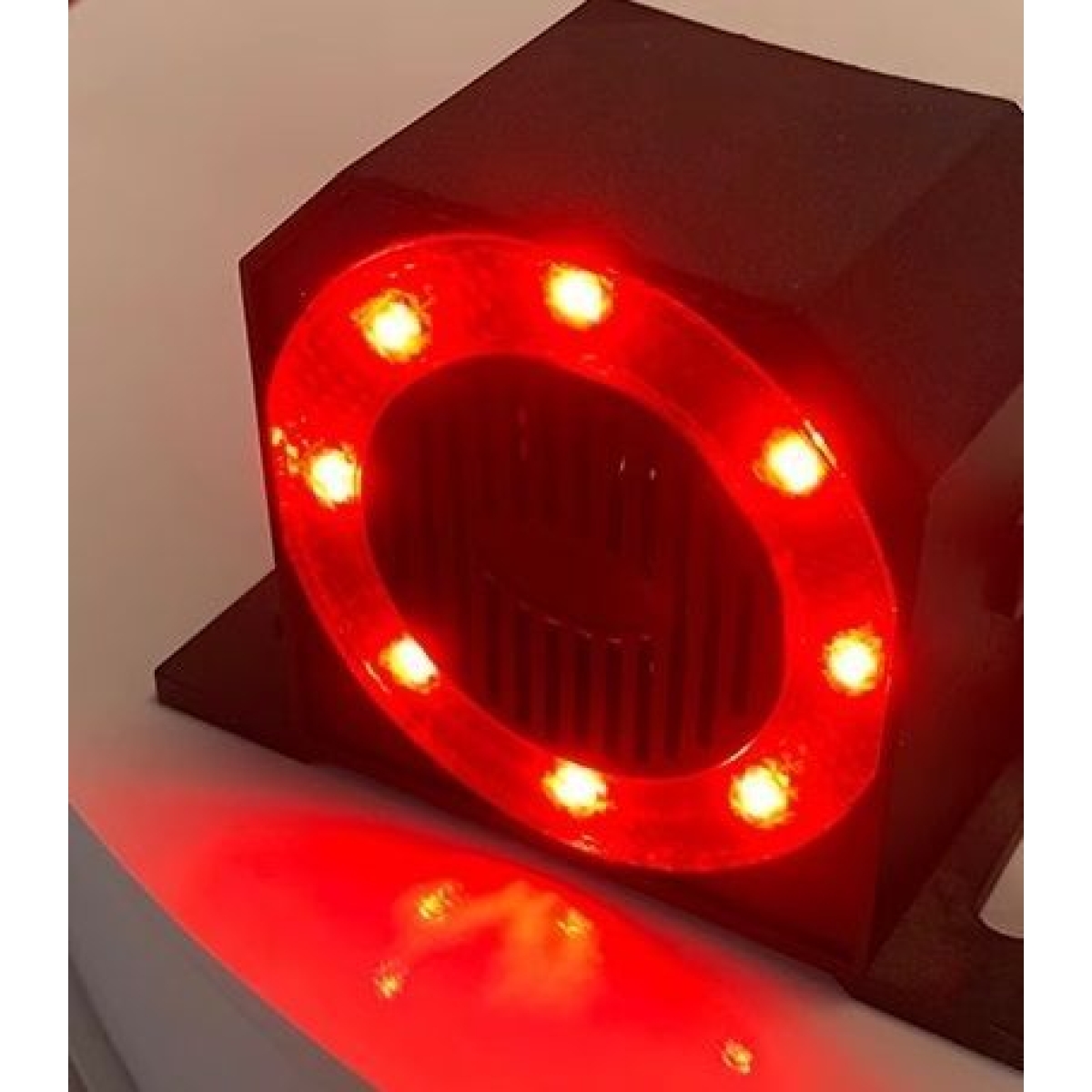 Βομβητής Όπισθεν 12V–48V με Κόκκινο LED Φως, Ήχο 105dB & Βάση Στήριξης - Image 4